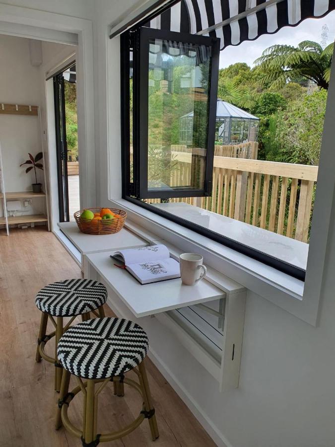 Tiny House With Greenhouse Dining Lower Hutt Kültér fotó